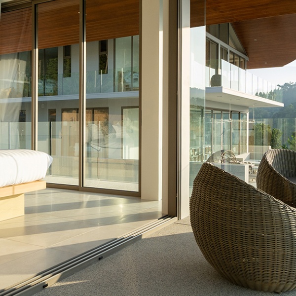 Top Trends in Glass Installation for Modern Homes and Offices, photo: 1